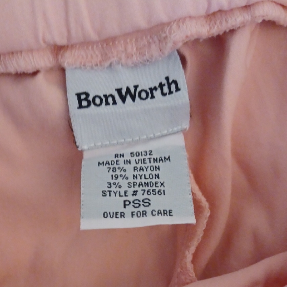 BonWorth Light Pink Lace Top And Matching Soft Capri Pants - Picture 8 of 15